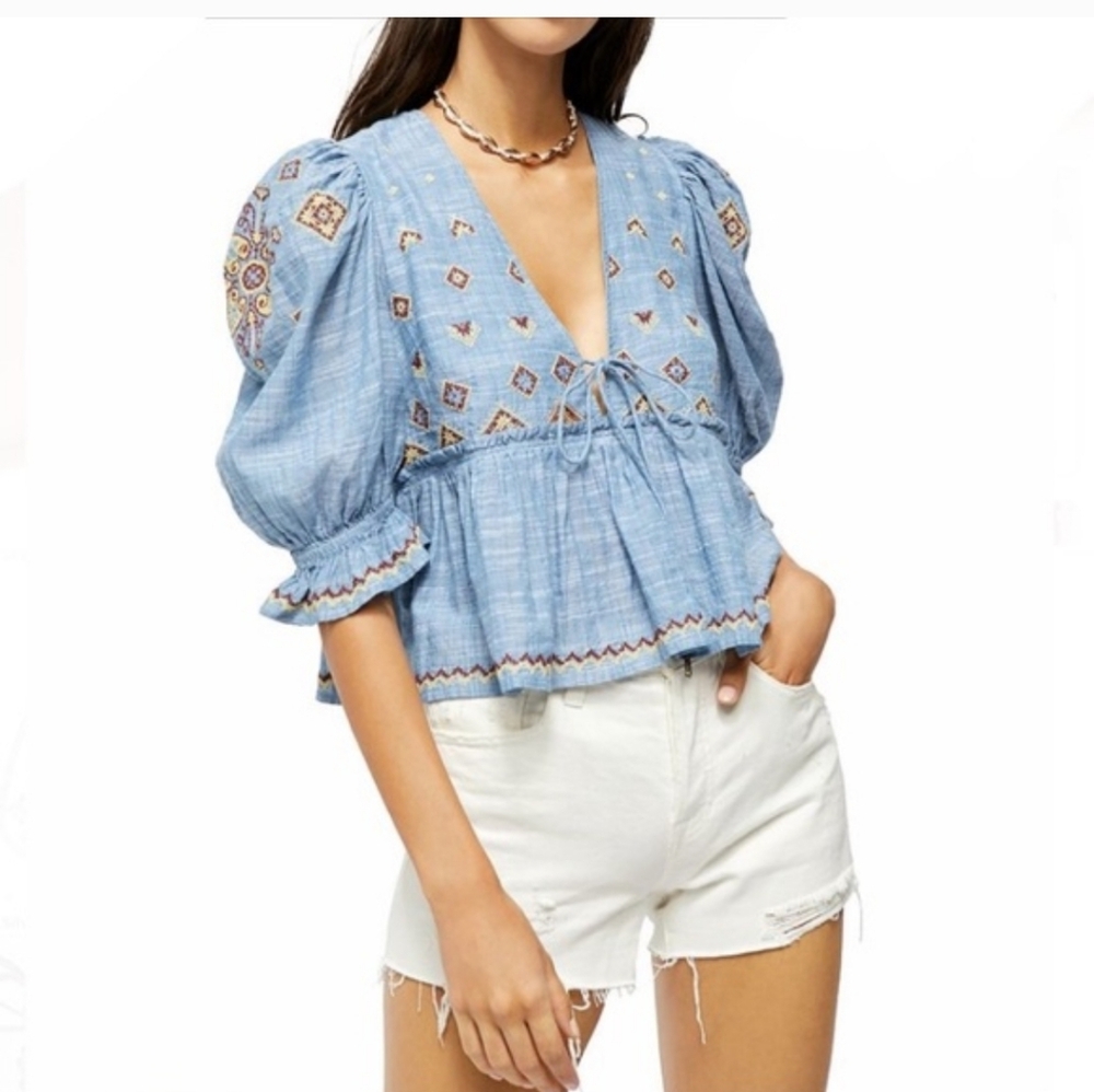 NWOT. Free People Talluah Embroidered Top Sz. XS